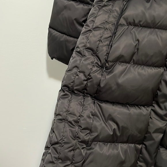 Tahari Black Mia Fitted Puffer Coat 02. - Picture 13 of 16